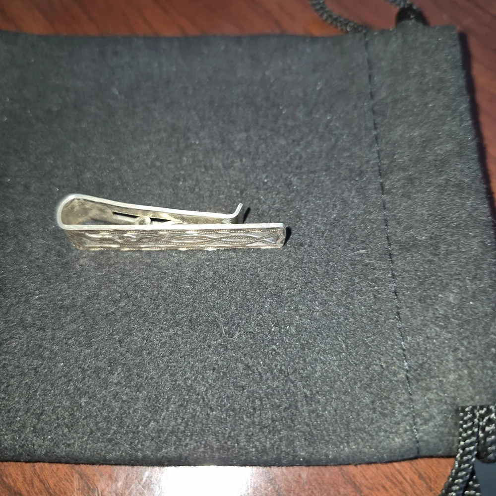 Silver-Tone Patterned Tie Clip for Men